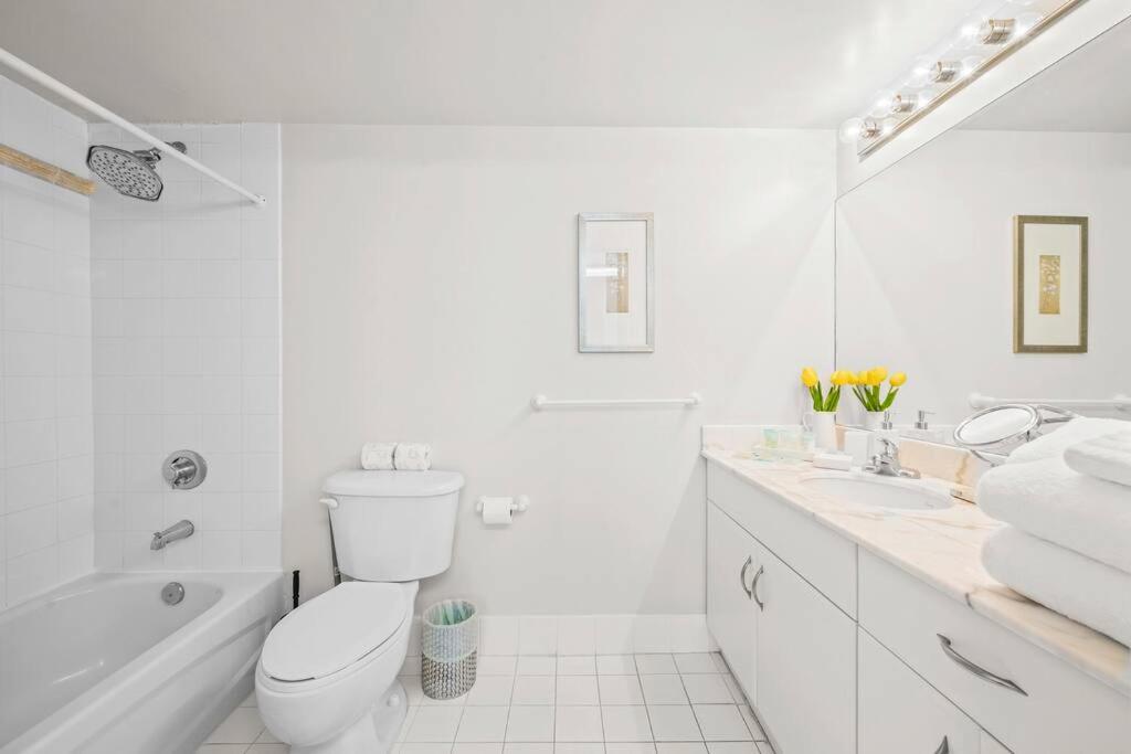 Incredible Ocean View 3 Bedrooms Unit Маями Екстериор снимка